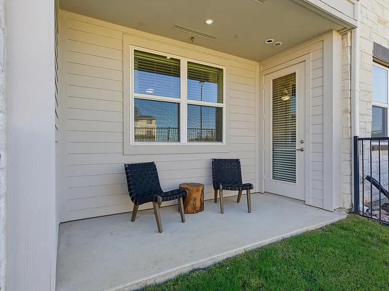 The Breckyn apartments community photo