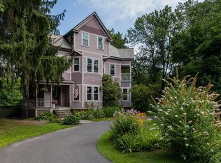 15 East St, Easthampton, MA 01027
