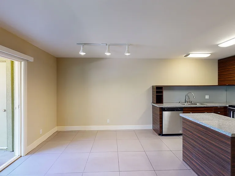 CitySouth — Photo 63