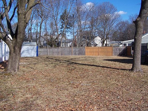 3rd image of 31 Marconi Dr