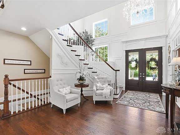 3rd image of 120 Victoria Pl