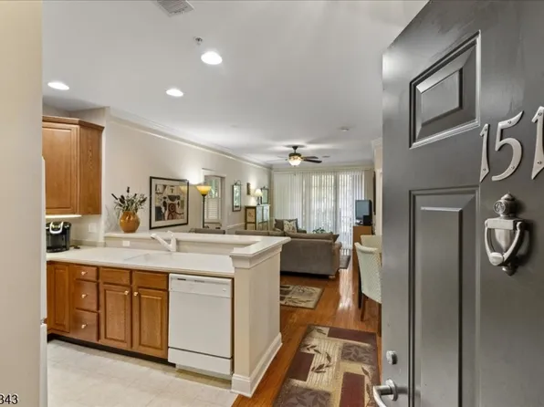 151 Victoria Dr BLDG 1 #151, Bridgewater Twp., NJ 08807
