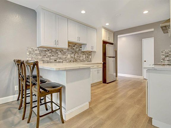 3rd image of 2236 Alexian Dr