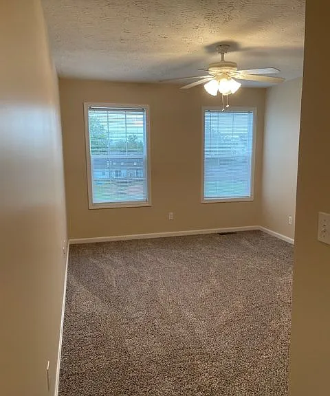 122 Darby Woods Ct — Photo 6