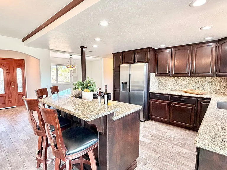 1509 Macadamia Dr — Photo 8