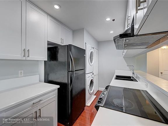 2nd image of 5358 NE 6th Ave #C6