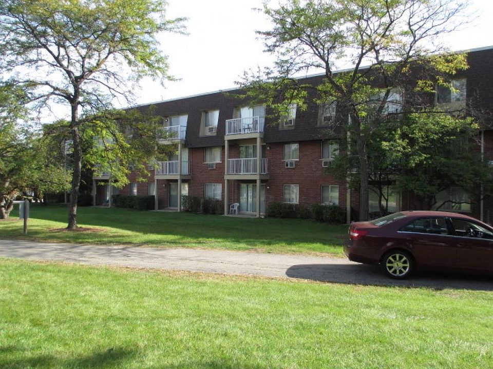 1st image of 3 Villa Verde Dr APT 304