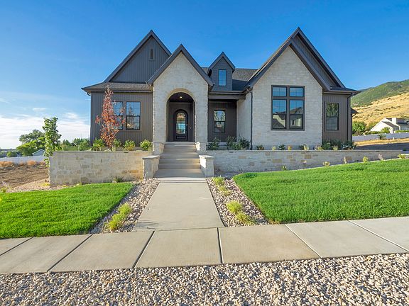 4th image of 136 W Summerhill Ln