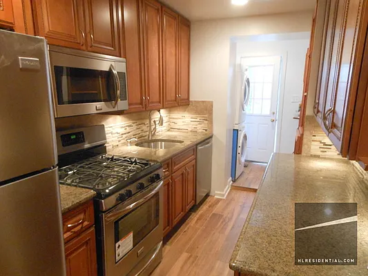 Rented by Highline Residential | media 49