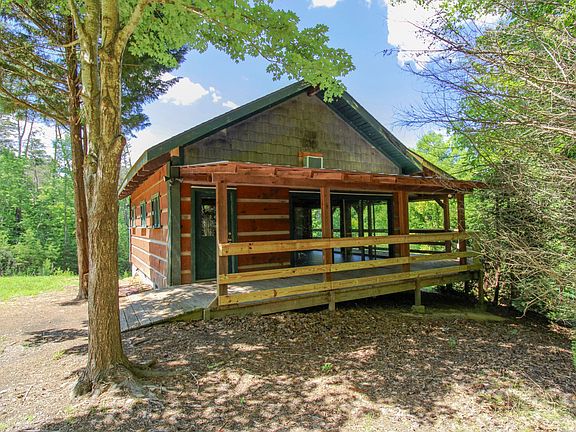 3rd image of 164 Old Cabin Rd