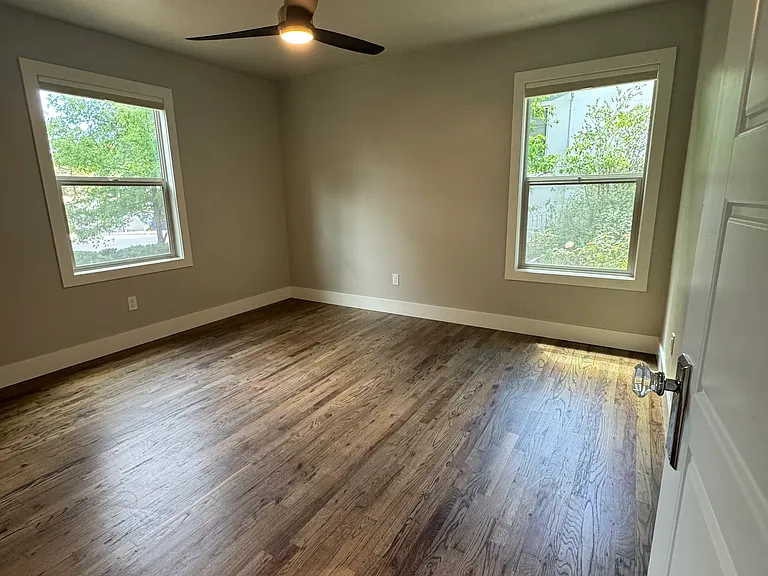 302 Park Ave — Photo 13