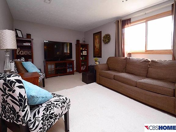 5th image of 1002 W 31st Ave