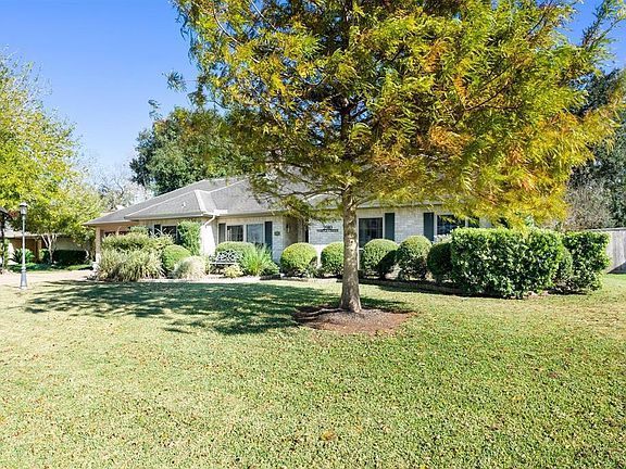 2nd image of 2910 Turtle Creek Dr