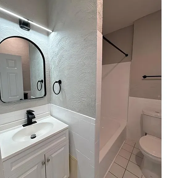2800 W Cold Spring Ln — Photo 15