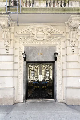 Rented by Buchbinder & Warren | media 22