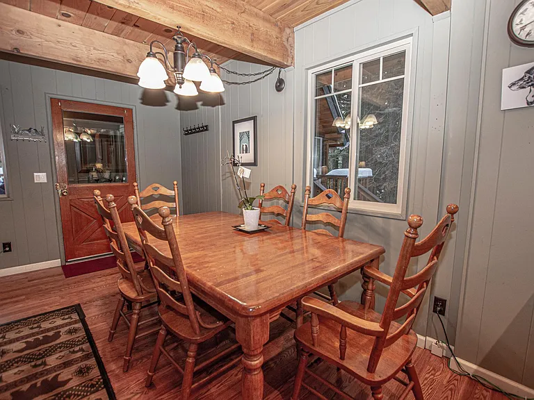 758 Chapel Ln — Photo 6