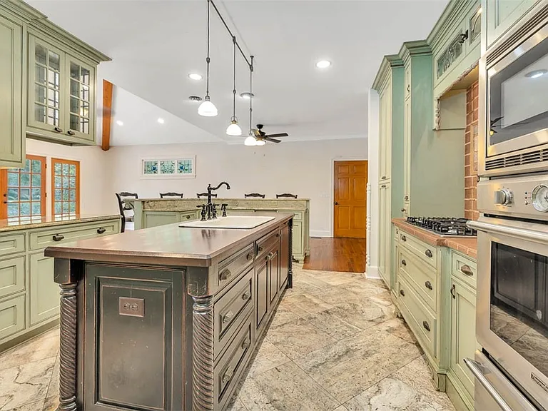 210 Settlers Rd — Photo 18
