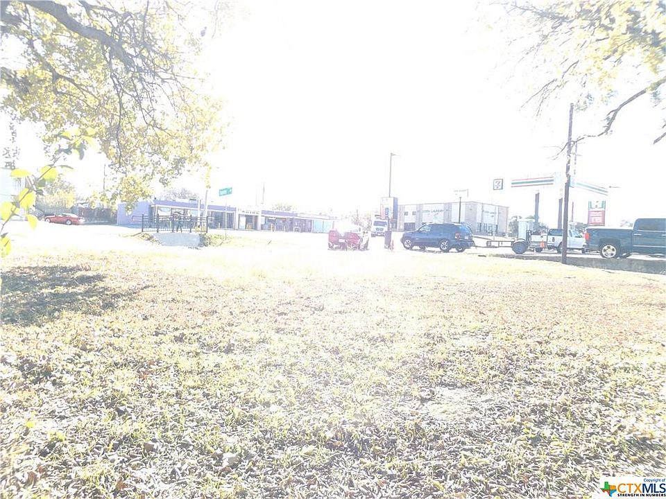 1st image of 509 N 1st St