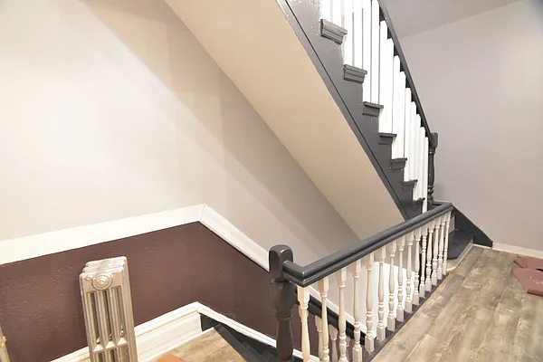 Rented by Clove Realty LLC | media 7