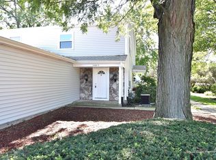 1400 N Glen Cir APT D, Aurora, IL 60506