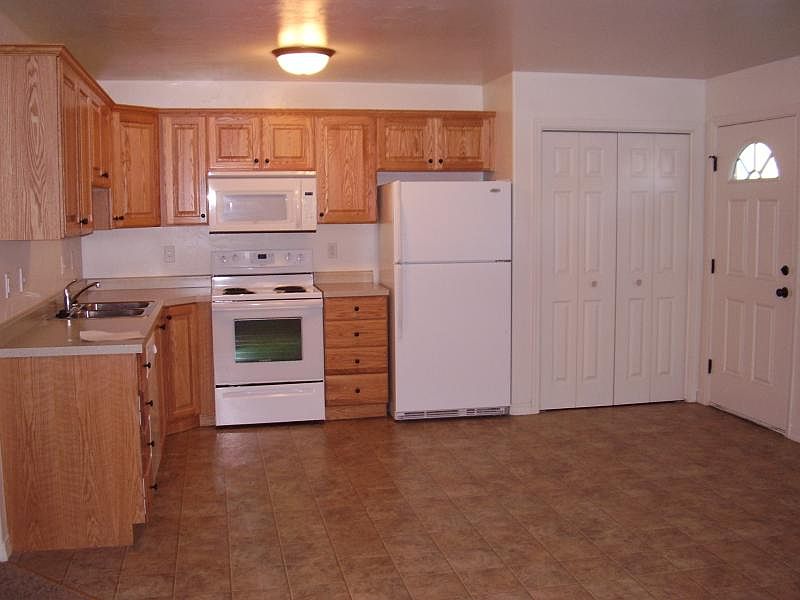 2nd image of 2838 Hunters Loop Unit A
