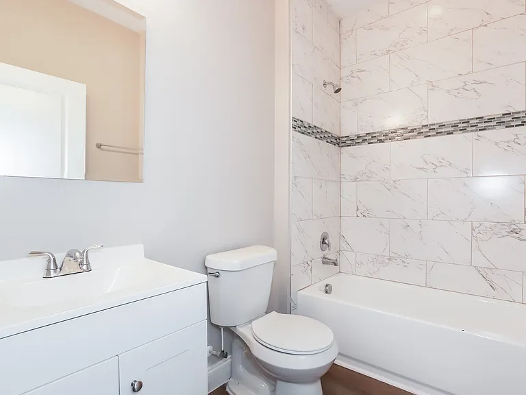 708 Martin Ln — Photo 13