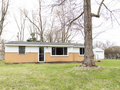 1772 Scheifle Rd, Walled Lake, MI, 48390