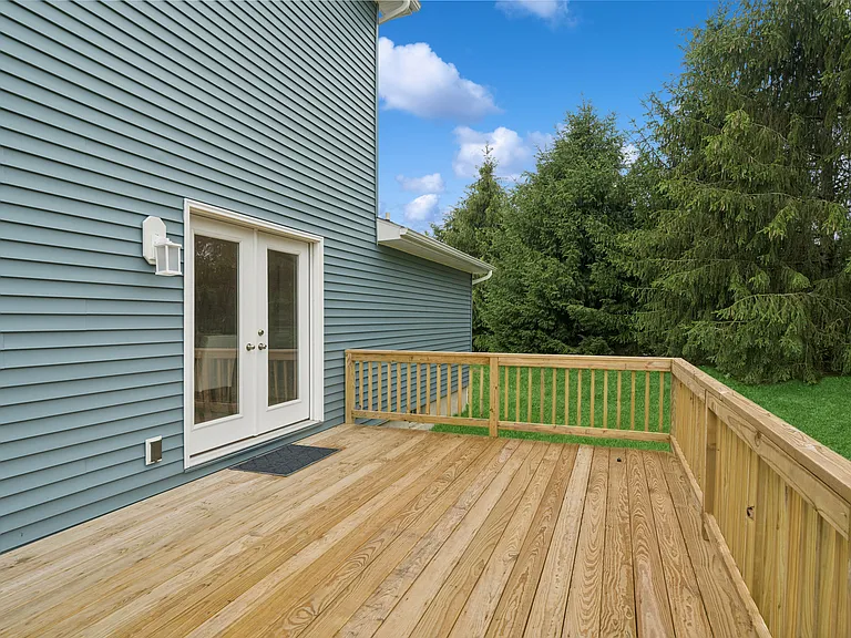 4 Sterling Dr — Photo 44