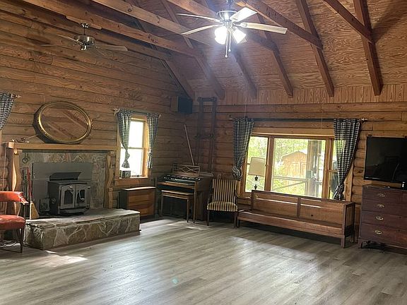 5th image of 1840 Robinhood Rd