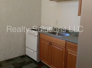 31 E Broad St, Paulsboro, NJ 08066