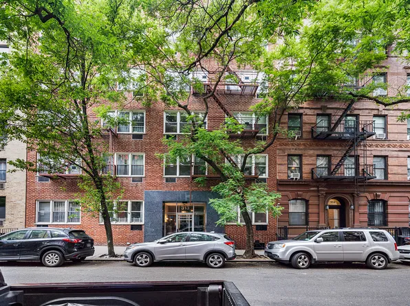 313 East 89th Street image 10 of 12