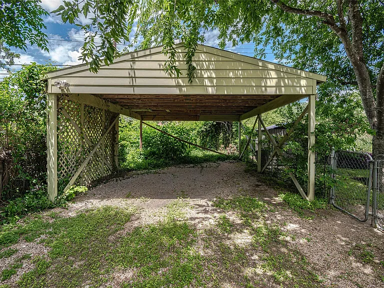 1202 Norwood Rd — Photo 36