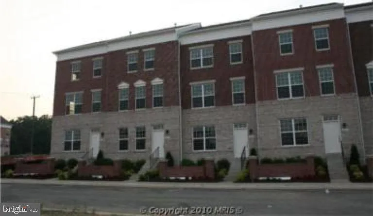 22698 Parkland Farms Ter — Photo 8
