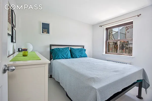 Sold by Compass | media 3