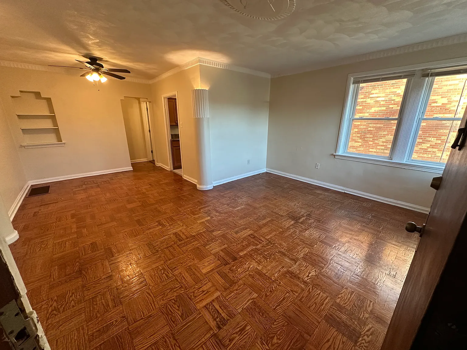 2 bed, 1033 sqft, $1,275 — Photo 3
