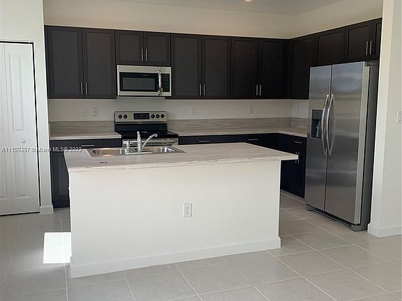 3rd image of 1178 SE 26th Ave #1178