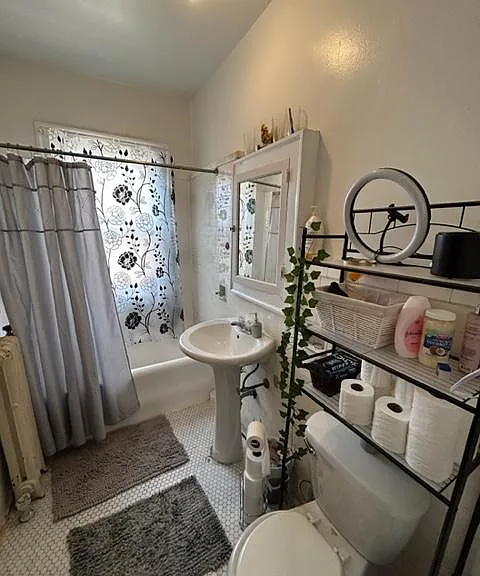 1154 W Lunt Ave #211 — Photo 5