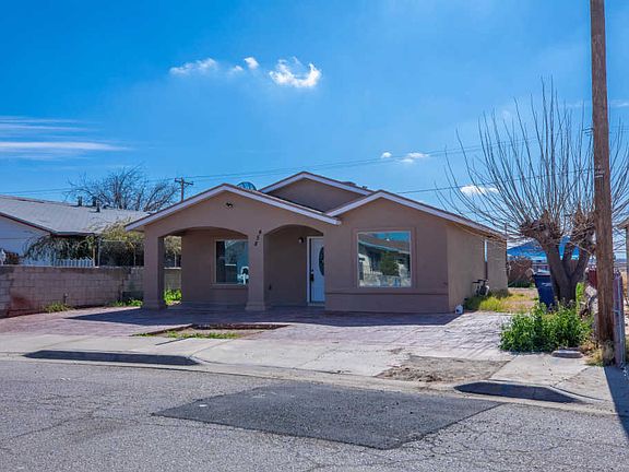 2nd image of 458 Carmelita Cir