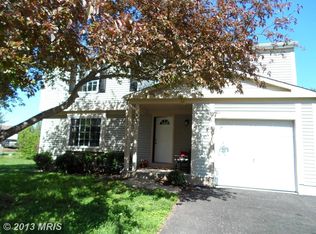 404 Appletree Dr NE, Leesburg, VA 20176