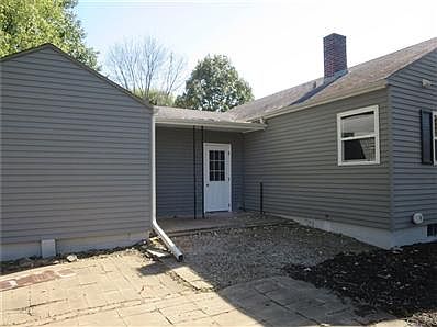 4th image of 800 Wayne Ave