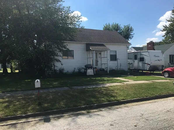 236 E Moniteau St, Tipton, MO 65081