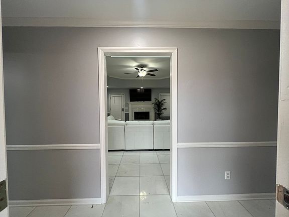 2nd image of 10120 Sunlight Dr