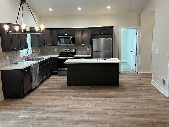 3rd image of 2447 Waterford Pointe Dr