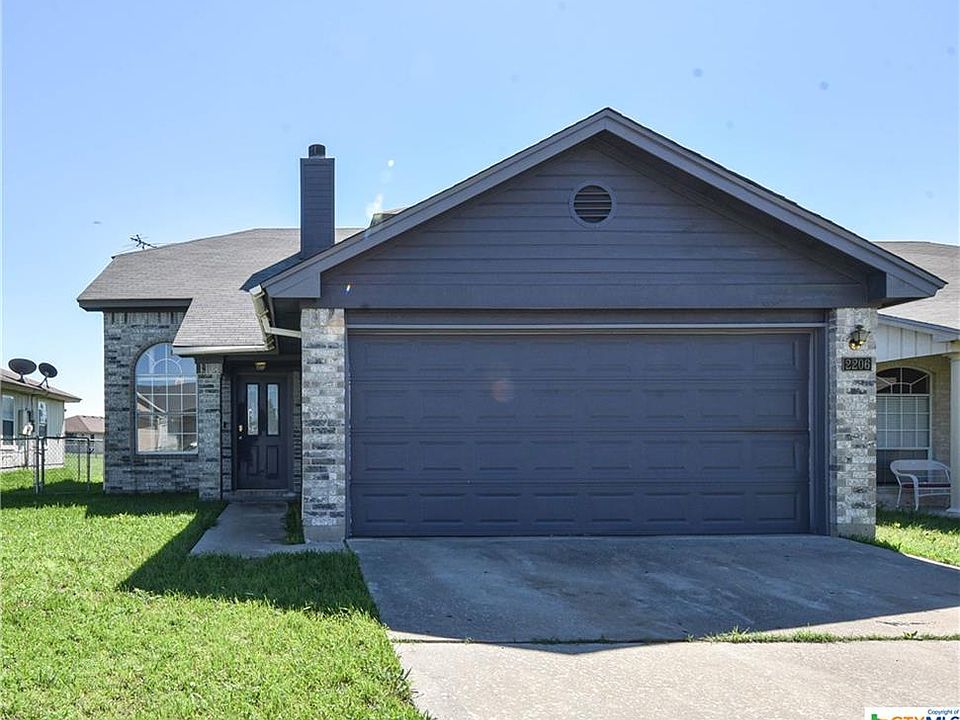 1st image of 2206 Garrett Dr