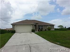 2nd image of 2530 NE 19th Pl