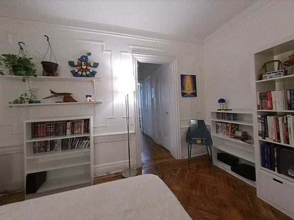 2nd image of 1110 Carroll St #10