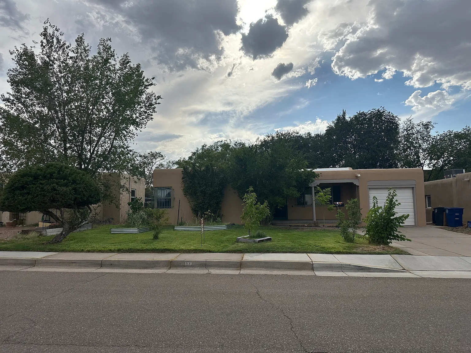 2 bed, 1330 sqft, $2,550 — Photo 2