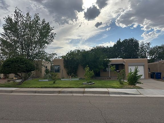 2nd image of 1113 Richmond Dr NE