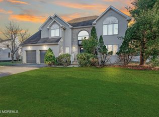57 Jamestown Rd, Eatontown, NJ 07724
