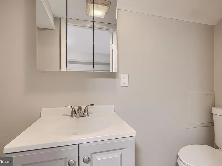 616 S Lehigh St — Photo 16